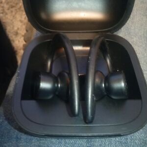 Awesome Sound Great Price Near New!